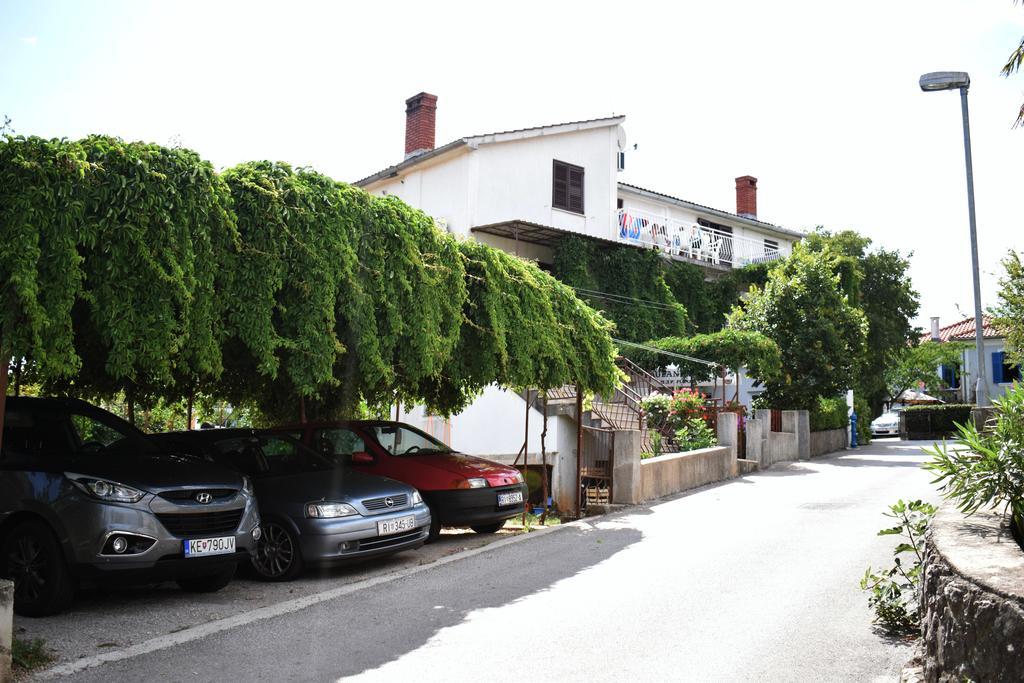 Apartments Maestral Malinska Εξωτερικό φωτογραφία